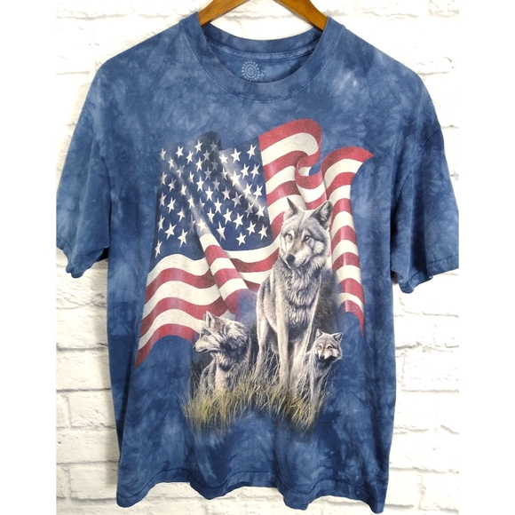 The Mountain Tops - The Mountain Tie Dye Wolves USA Flag T Shirt L